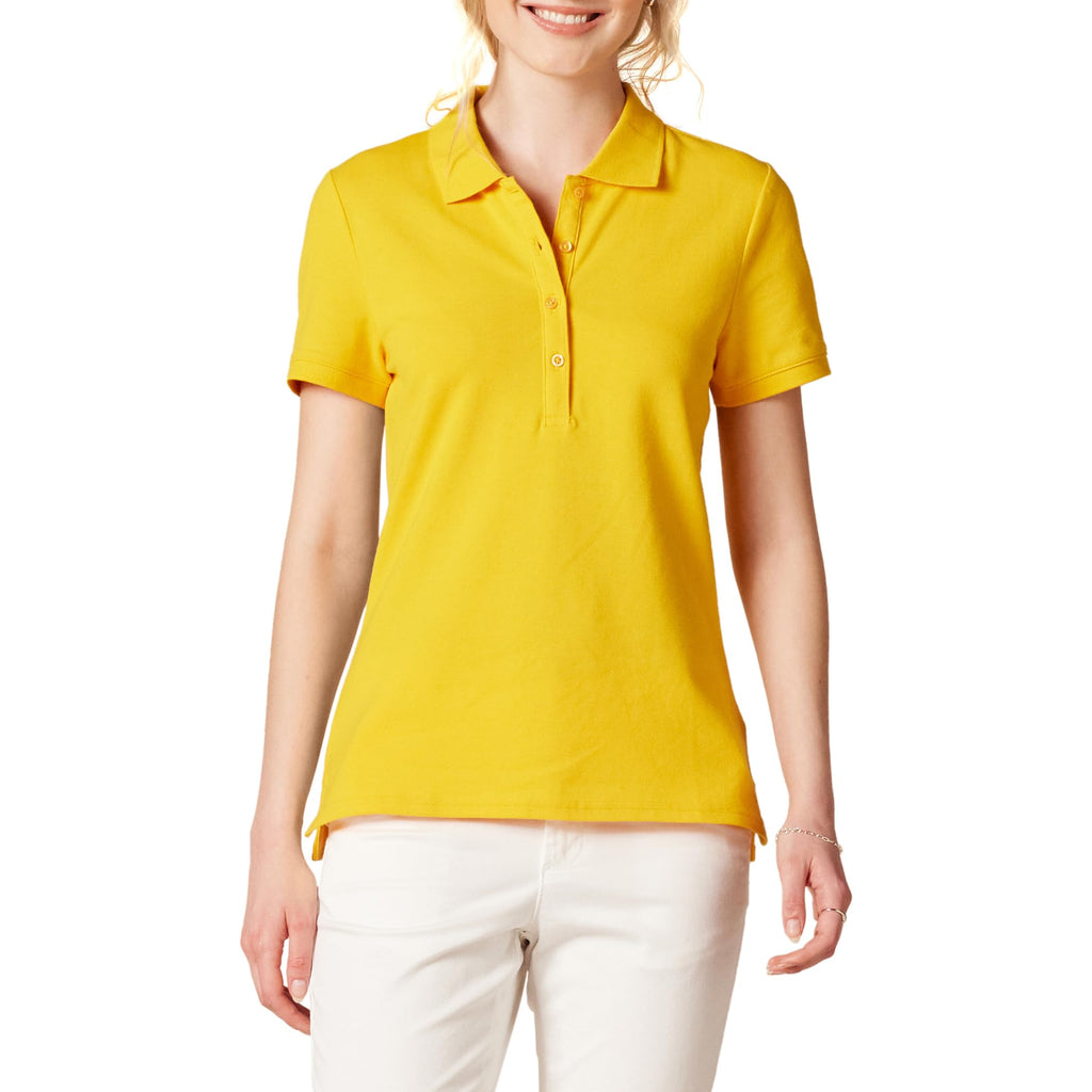 Amazon Essentials Women's Short-Sleeve Collared Polo Shirt (Available in Plus Size)